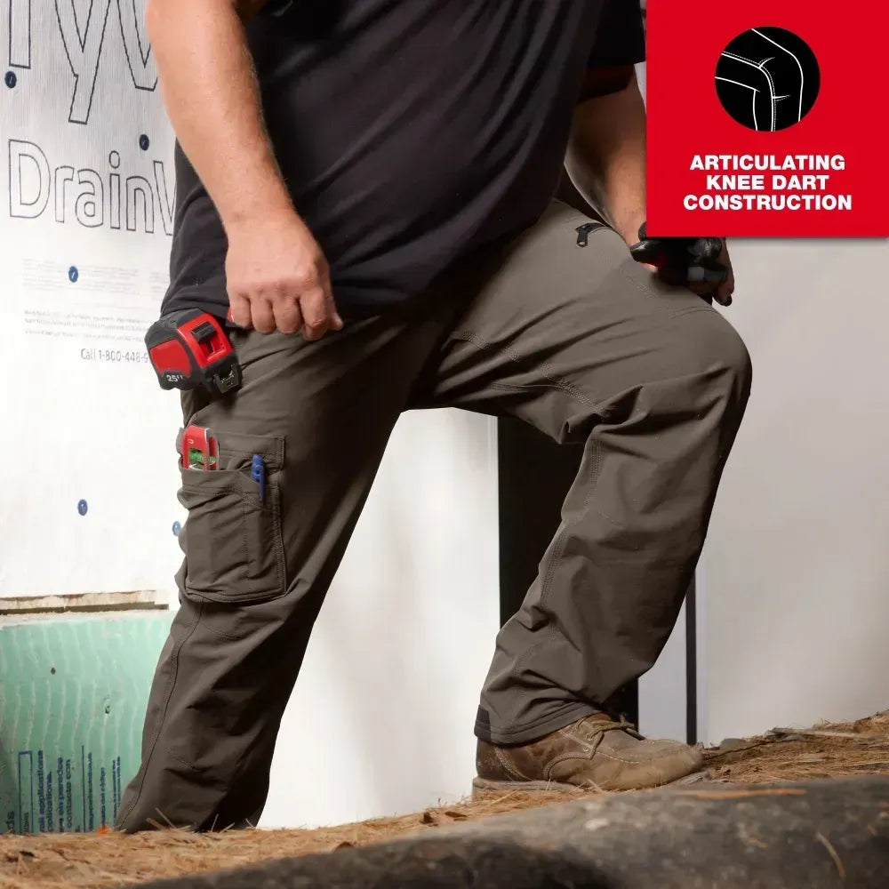 Men's FREEFLEX Tech-Fabric Multi-Pocket Cargo Pants